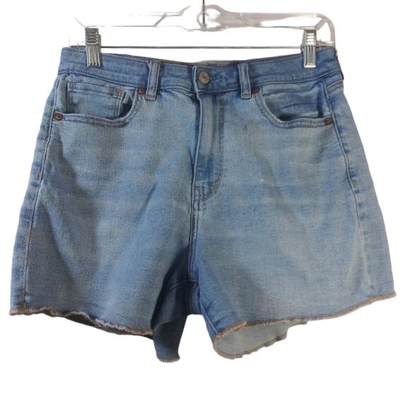 American Eagle Pants - American Eagle Stretch Light Wash Mom Short Size 8